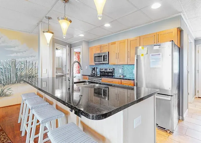 Holiday home Oceanfront Happy House Duplex With Wifi Washer & Dryer Ocean Views & Access